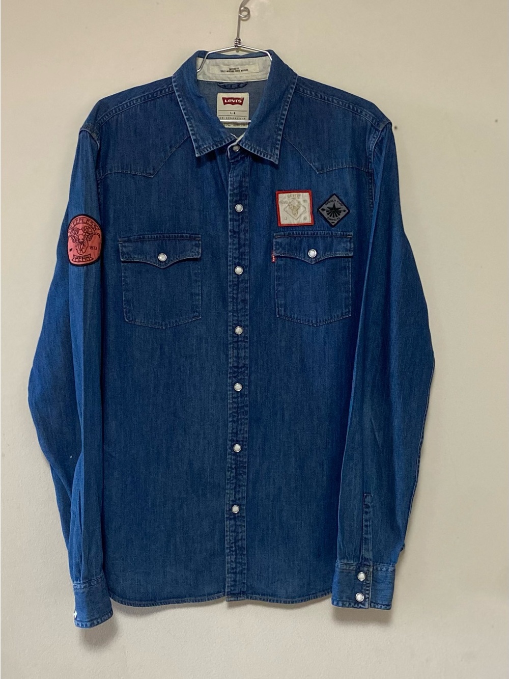 Levi’s Men’s Large Denim Western Shirt Blue Snap Button Patch Detail Long Sleeve